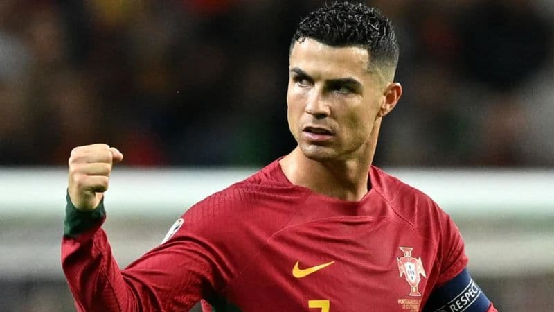 Cristiano Ronaldo - Top 5 cầu thủ mang áo số 7 thành công nhất